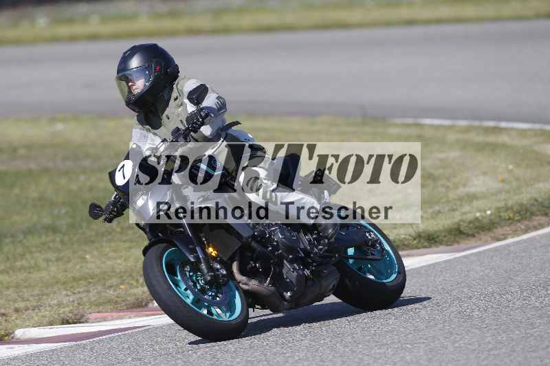 /01 02.04.2026 MAZ ADR/Gruppe gelb Gruppe gruen/7